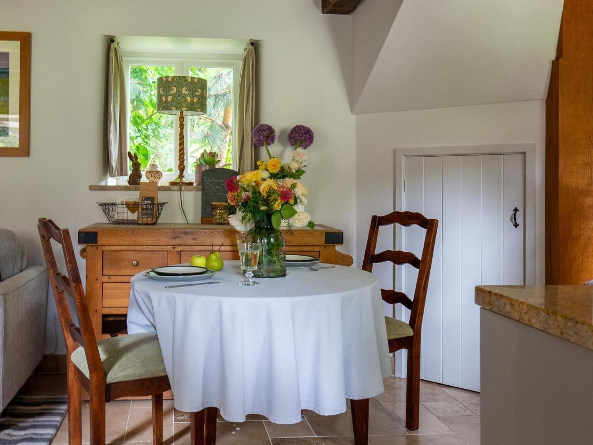 Climbing Rose Cottage - Dog Friendly - Peaceful Cotswold Cottage Adlestrop Экстерьер фото